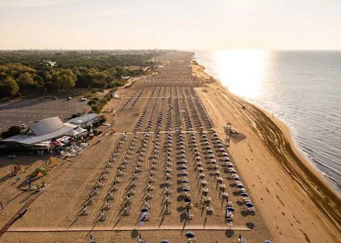 Beautiful Flat In With Pool