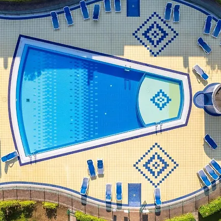 Beautiful Flat In With Pool Διαμέρισμα Μπιμπιόνε