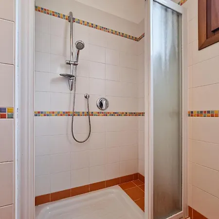 Beautiful Flat In With Pool Διαμέρισμα *