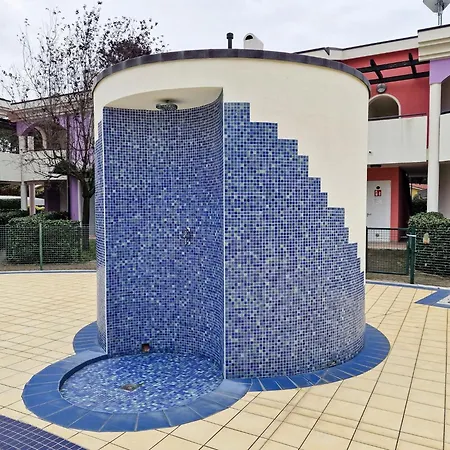 Beautiful Flat In With Pool * Μπιμπιόνε